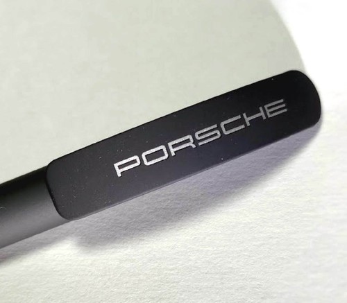 Matt schwarzer porsche - matt,