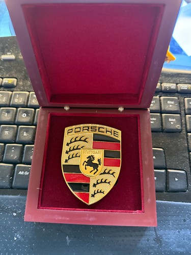 Porsche hauben logo - porsche,